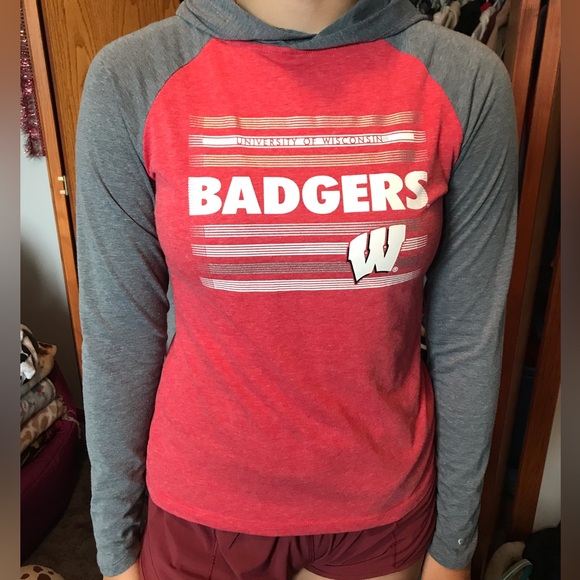 University of Wisconsin - Madison UW Badgers Hooded Long Sleeve Shirt - Picture 2 of 5